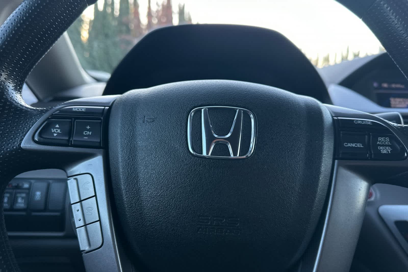 Thumbnail: 2014 Honda Odyssey - 26