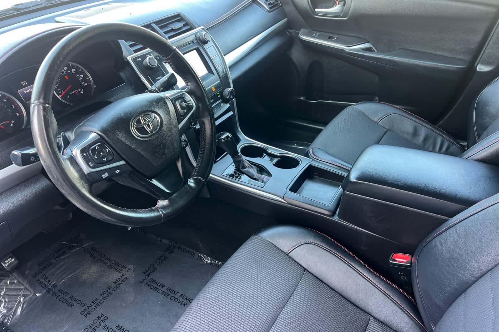 Thumbnail: 2016 Toyota Camry - 12