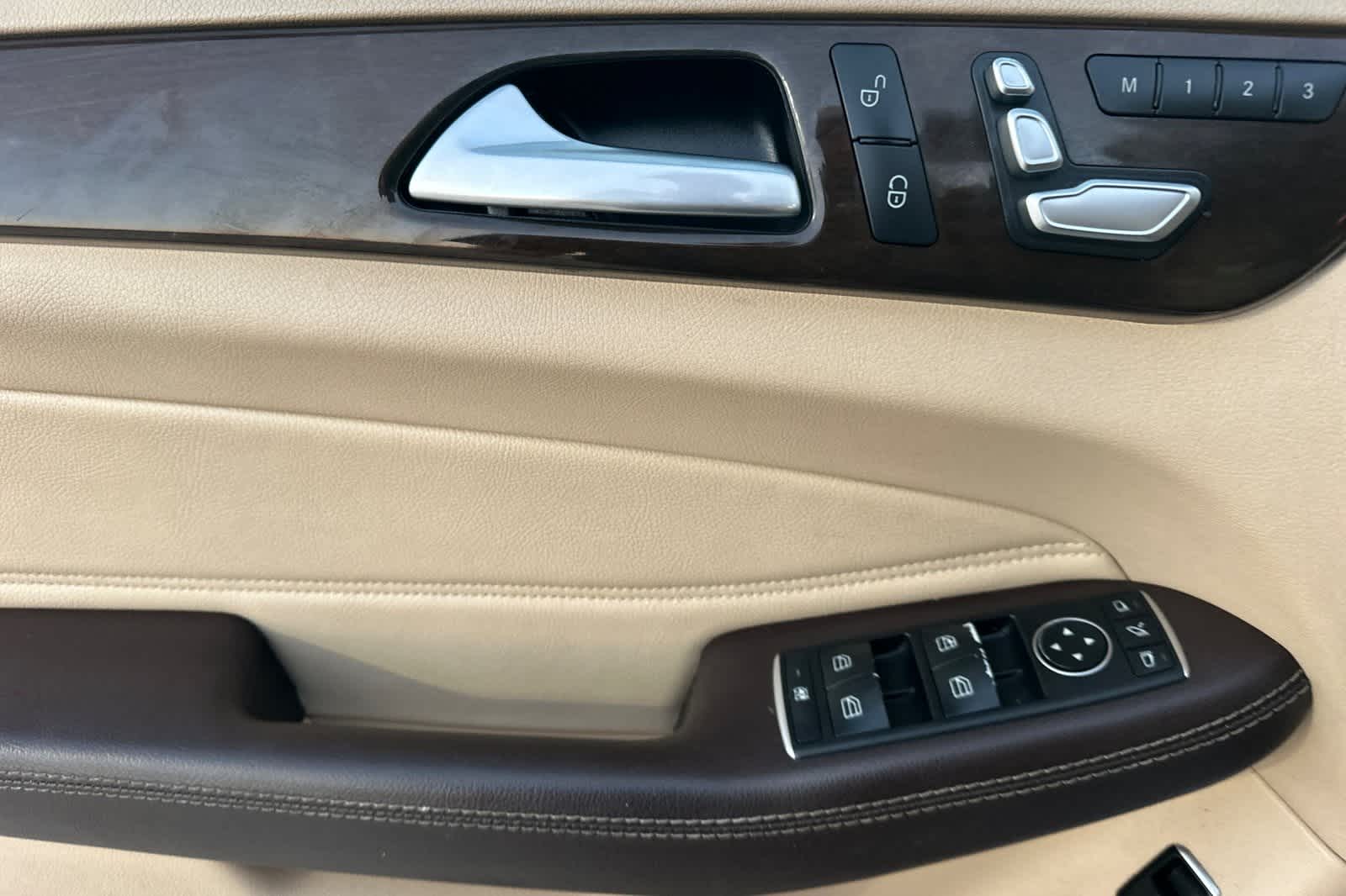 Thumbnail: 2017 Mercedes-Benz GLE - 13