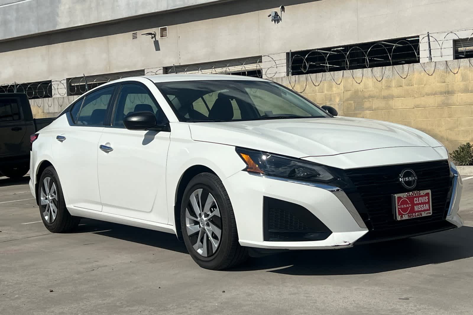 Thumbnail: 2024 Nissan Altima - 10