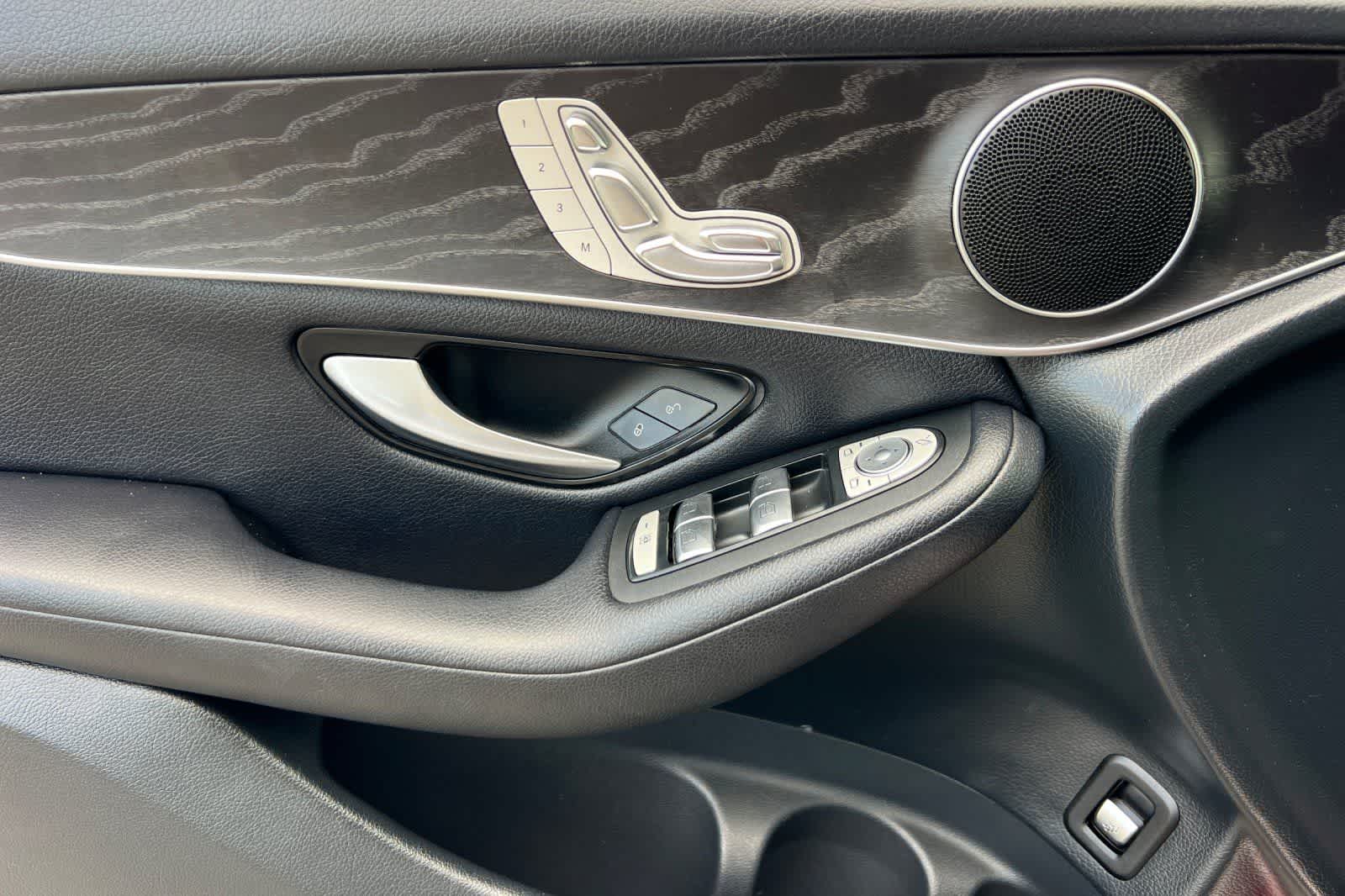 Thumbnail: 2018 Mercedes-Benz GLC - 13