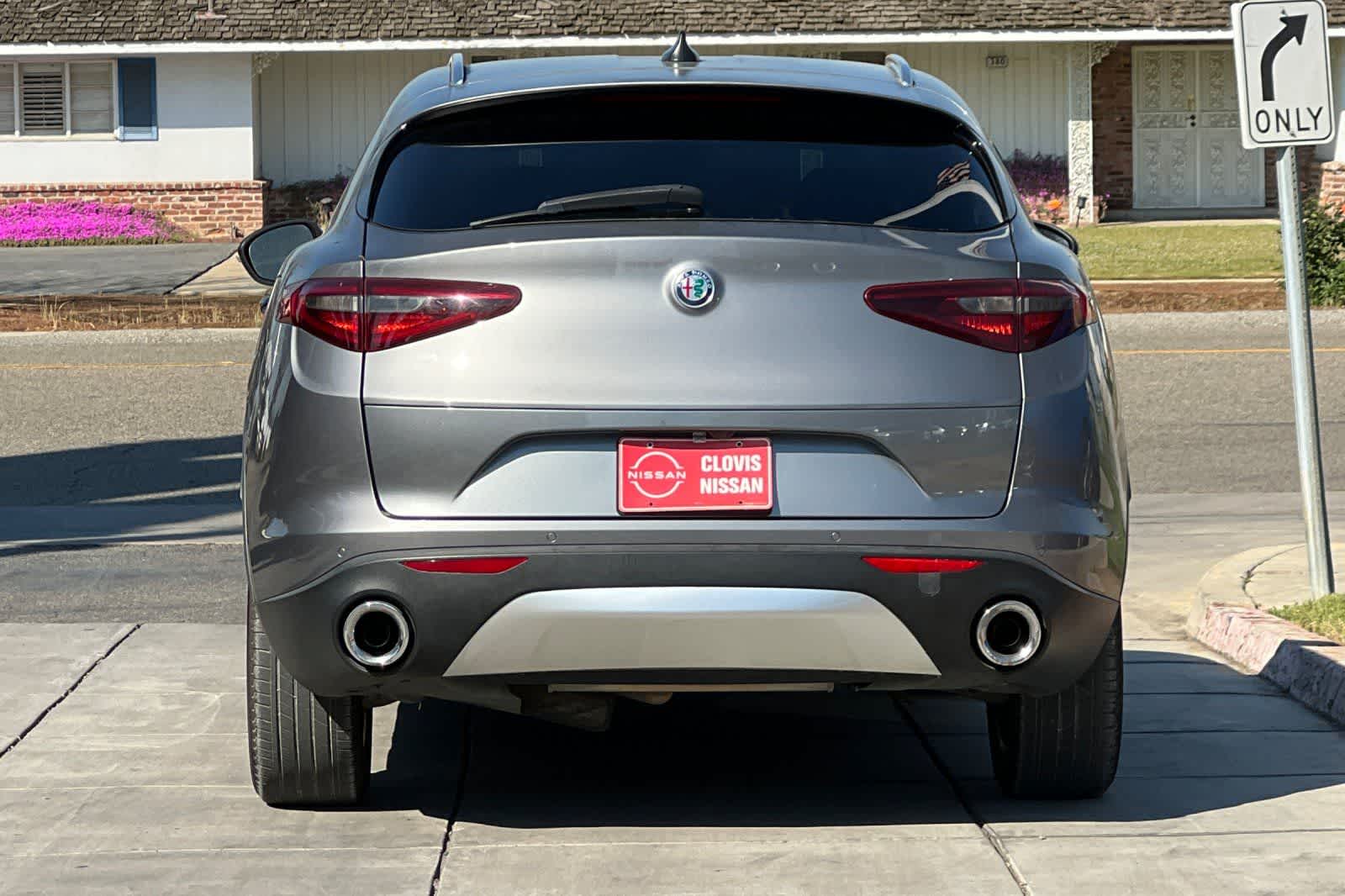 Thumbnail: 2018 Alfa Romeo Stelvio - 8