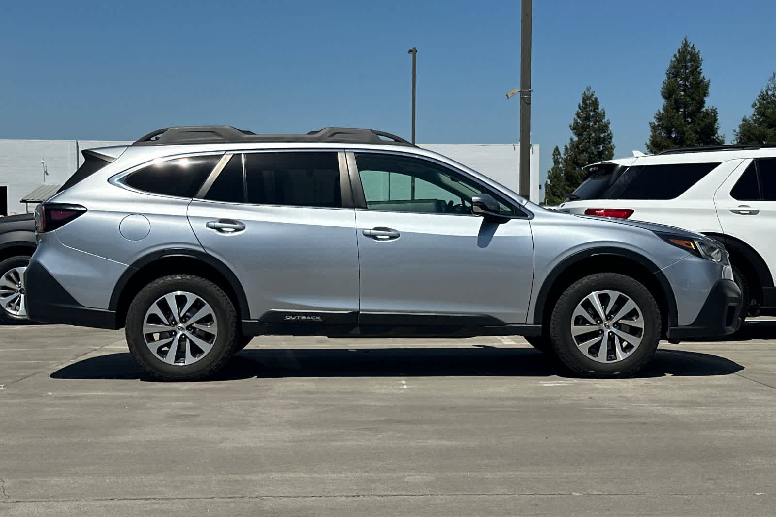 Thumbnail: 2020 Subaru Outback - 9