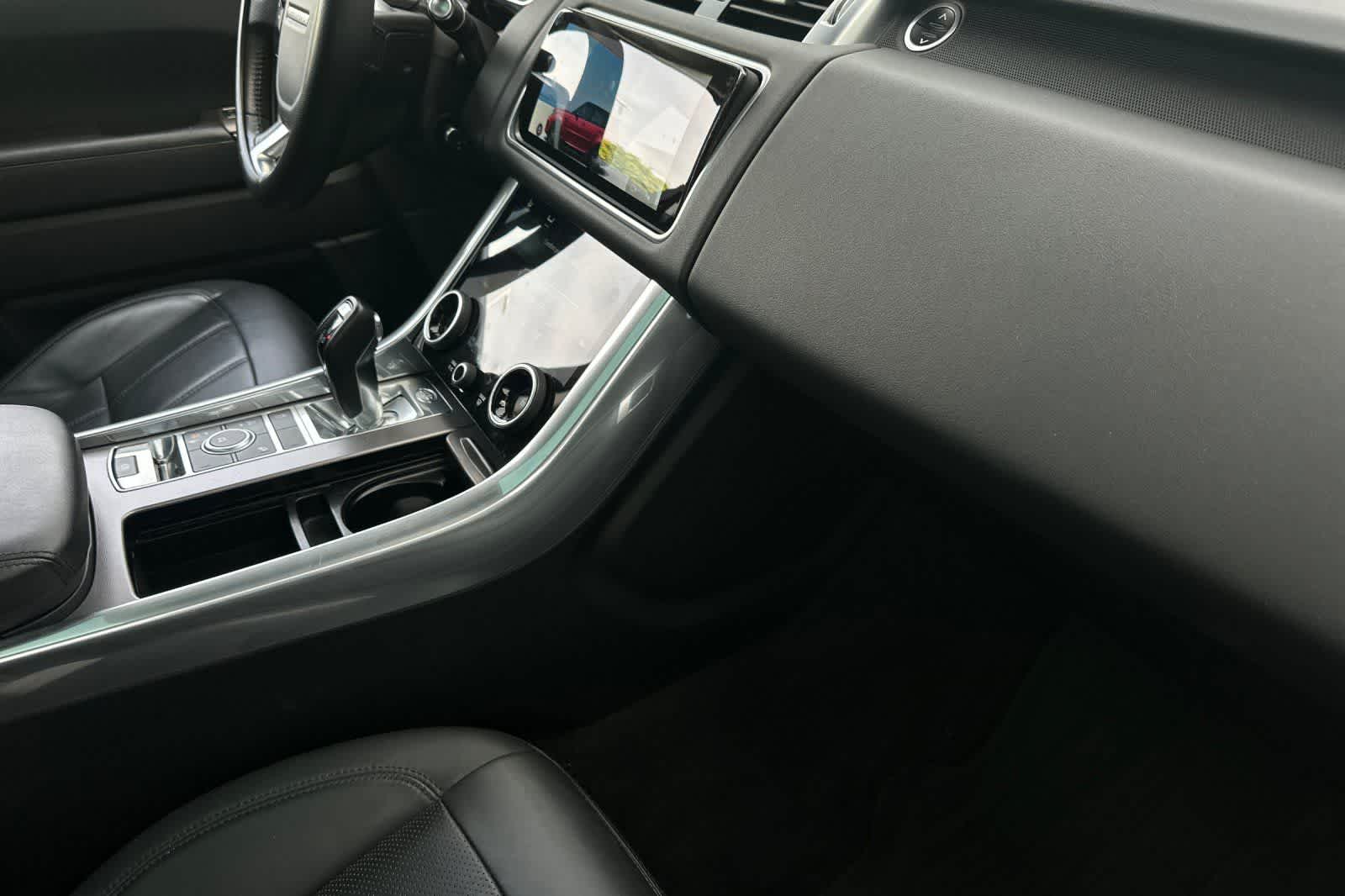 Thumbnail: 2020 Land Rover Range Rover Sport - 17
