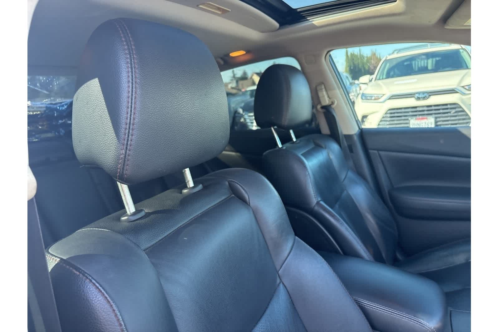 Thumbnail: 2011 Nissan Maxima - 15