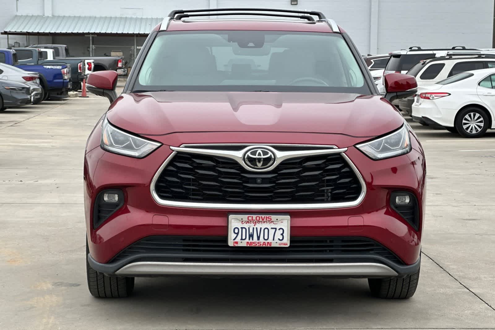 Thumbnail: 2022 Toyota Highlander - 11