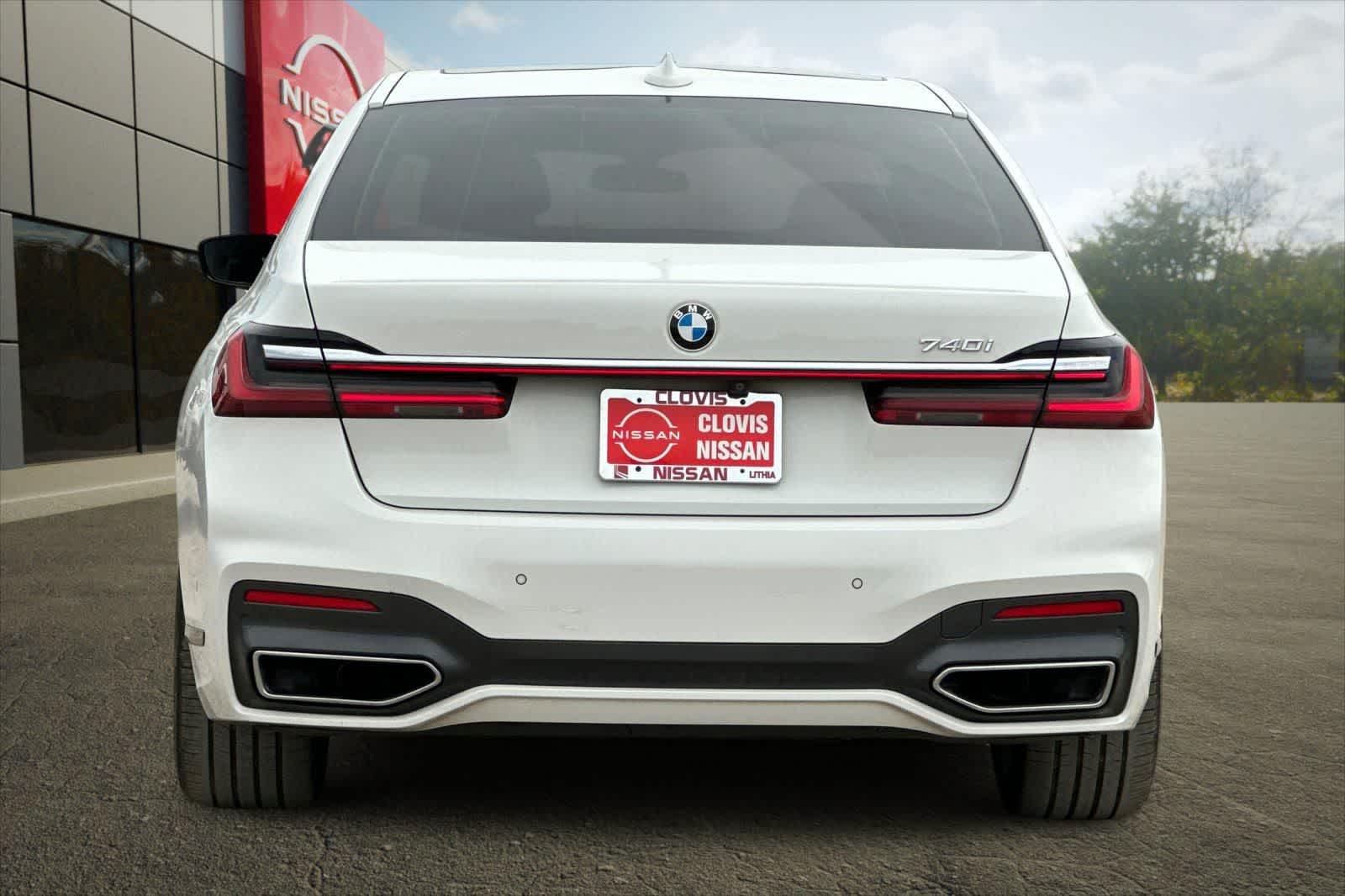 Thumbnail: 2022 BMW 7 Series - 7