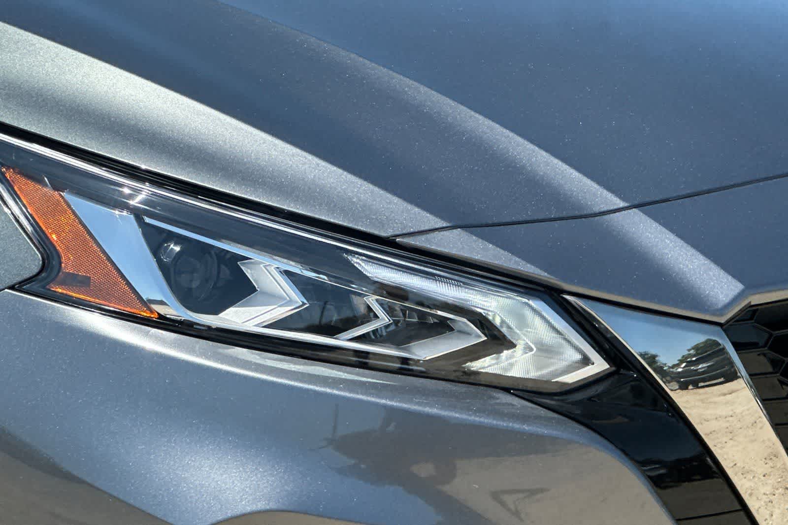 Thumbnail: 2020 Nissan Altima - 30