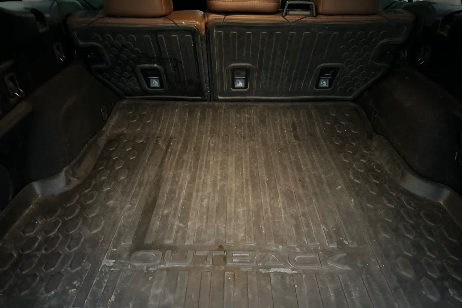 Thumbnail: 2022 Subaru Outback - 17