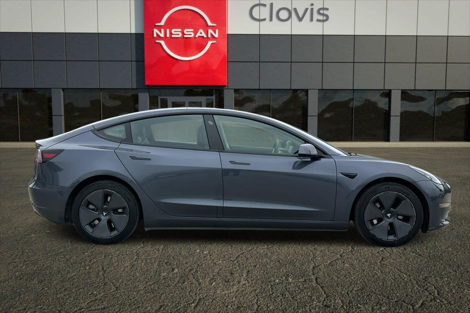 Thumbnail: 2023 Tesla Model 3 - 9