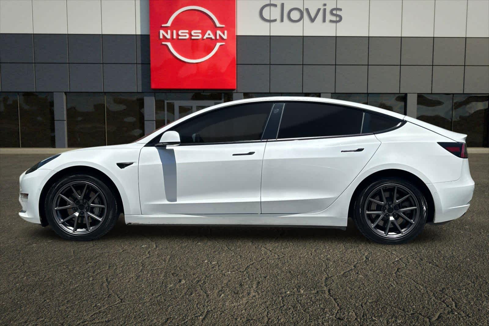 Thumbnail: 2021 Tesla Model 3 - 6