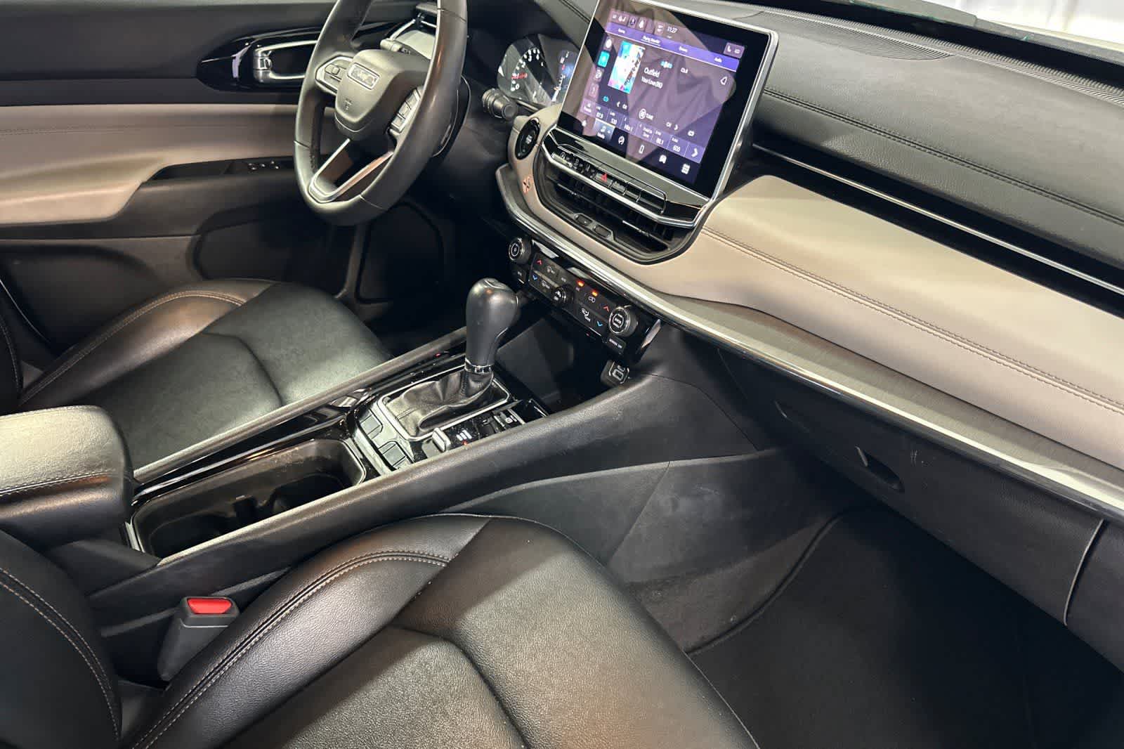 Thumbnail: 2024 Jeep Compass - 18