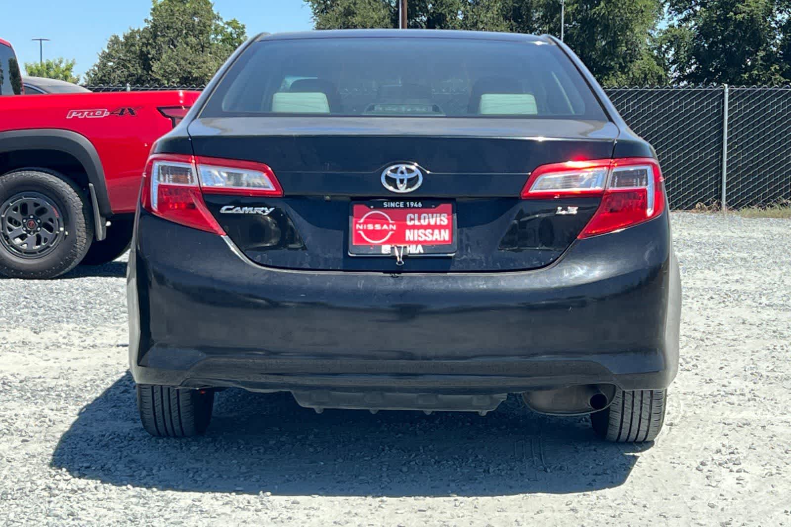 Thumbnail: 2014 Toyota Camry - 8