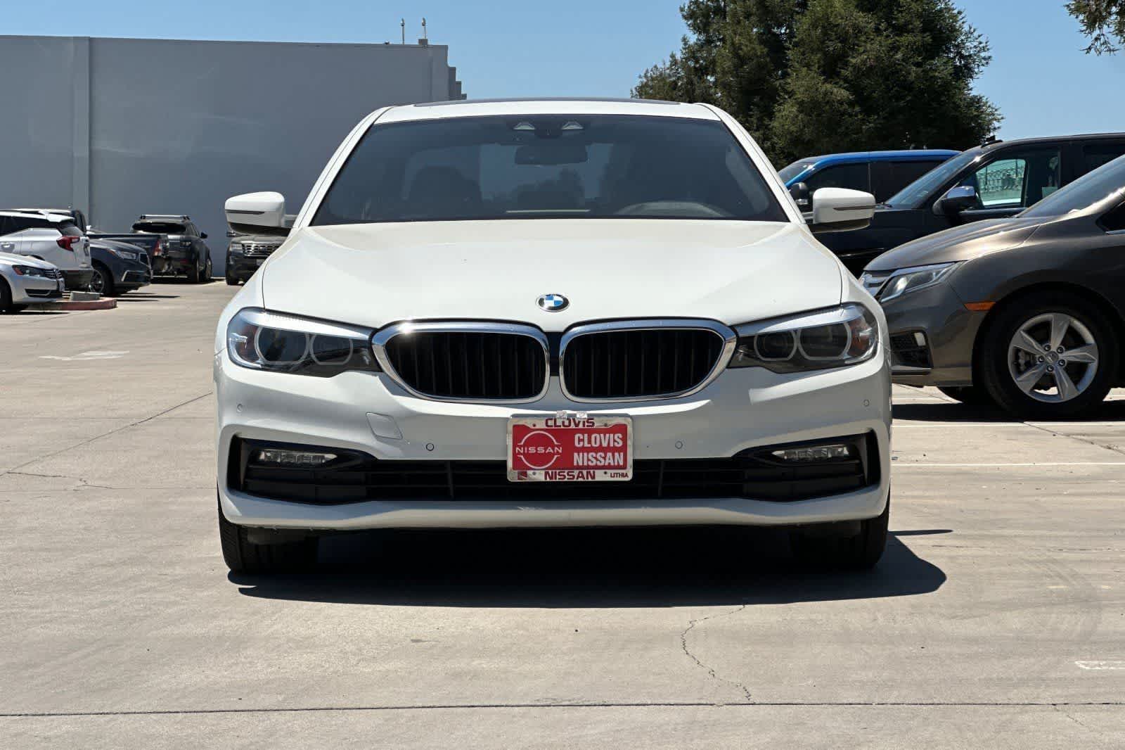 Thumbnail: 2018 BMW 5 Series - 12