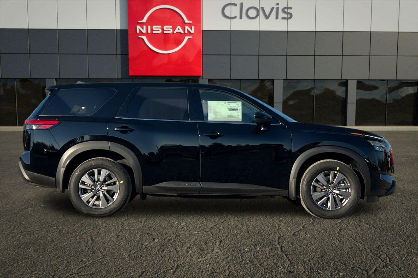 Thumbnail: 2025 Nissan Pathfinder - 9