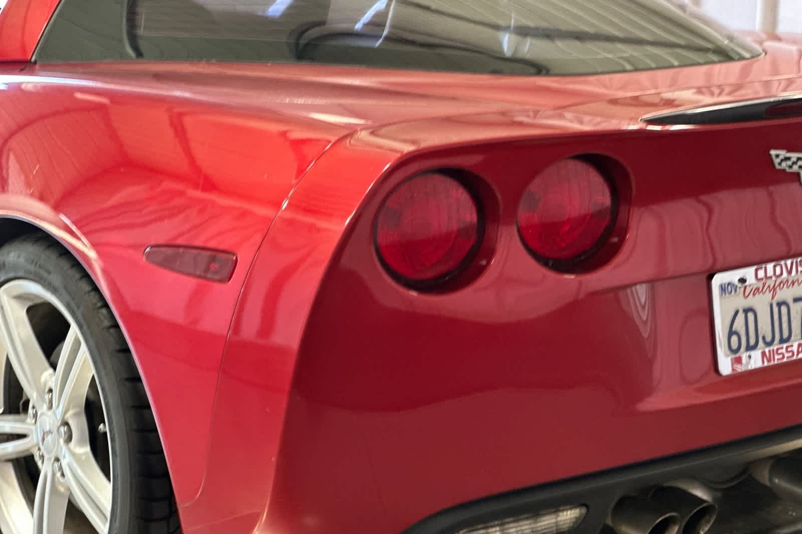 Thumbnail: 2005 Chevrolet Corvette - 12