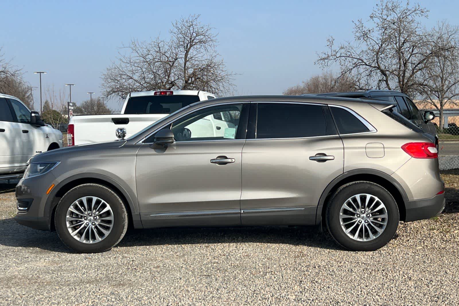 Thumbnail: 2016 Lincoln MKX - 6