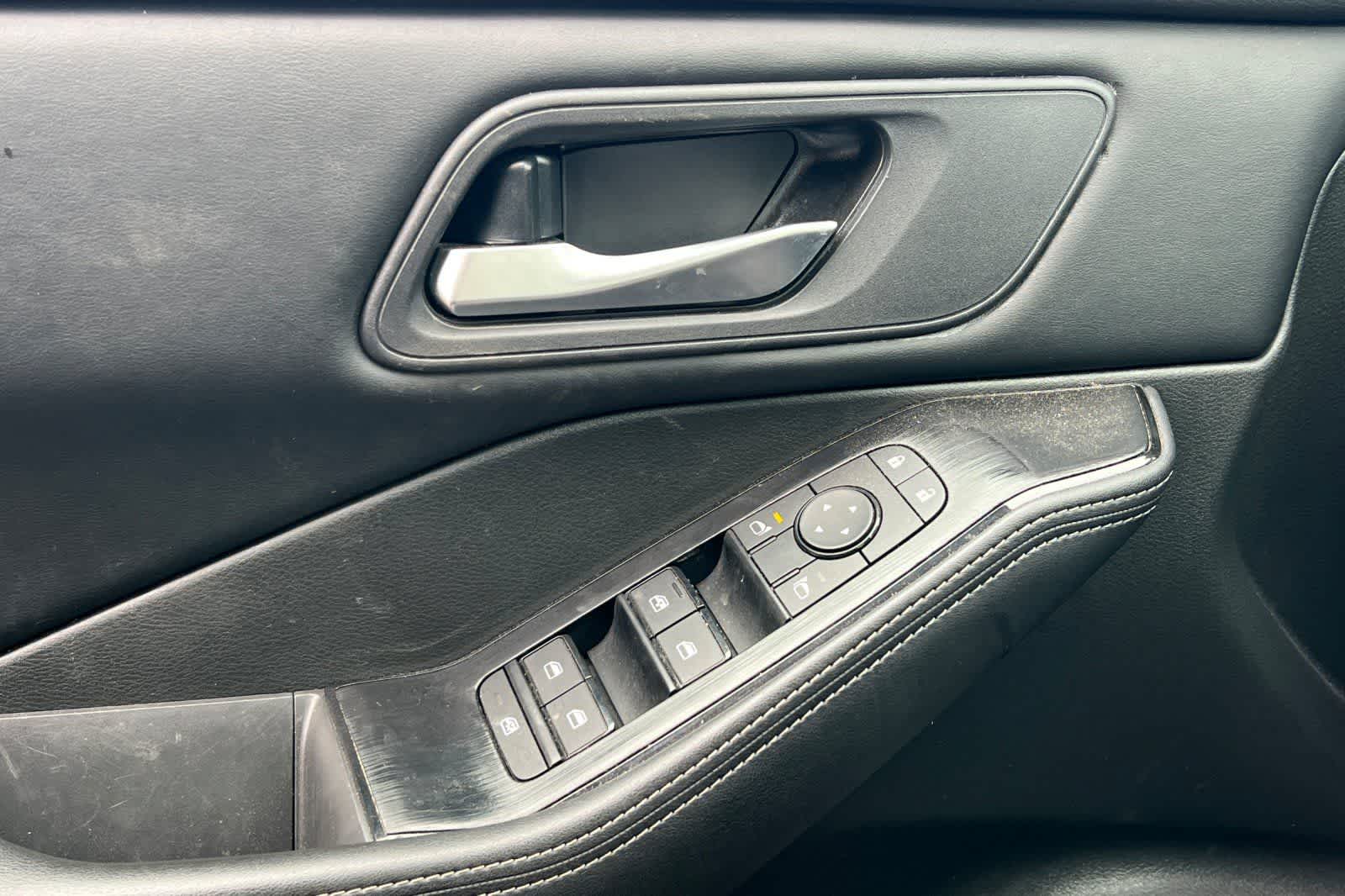 Thumbnail: 2025 Nissan Rogue - 15