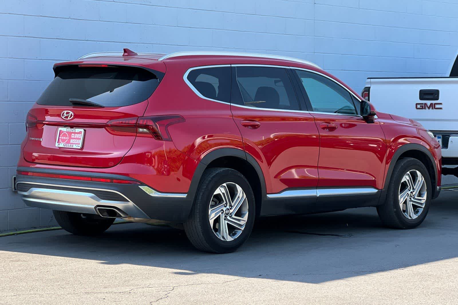 Thumbnail: 2021 Hyundai Santa Fe - 3