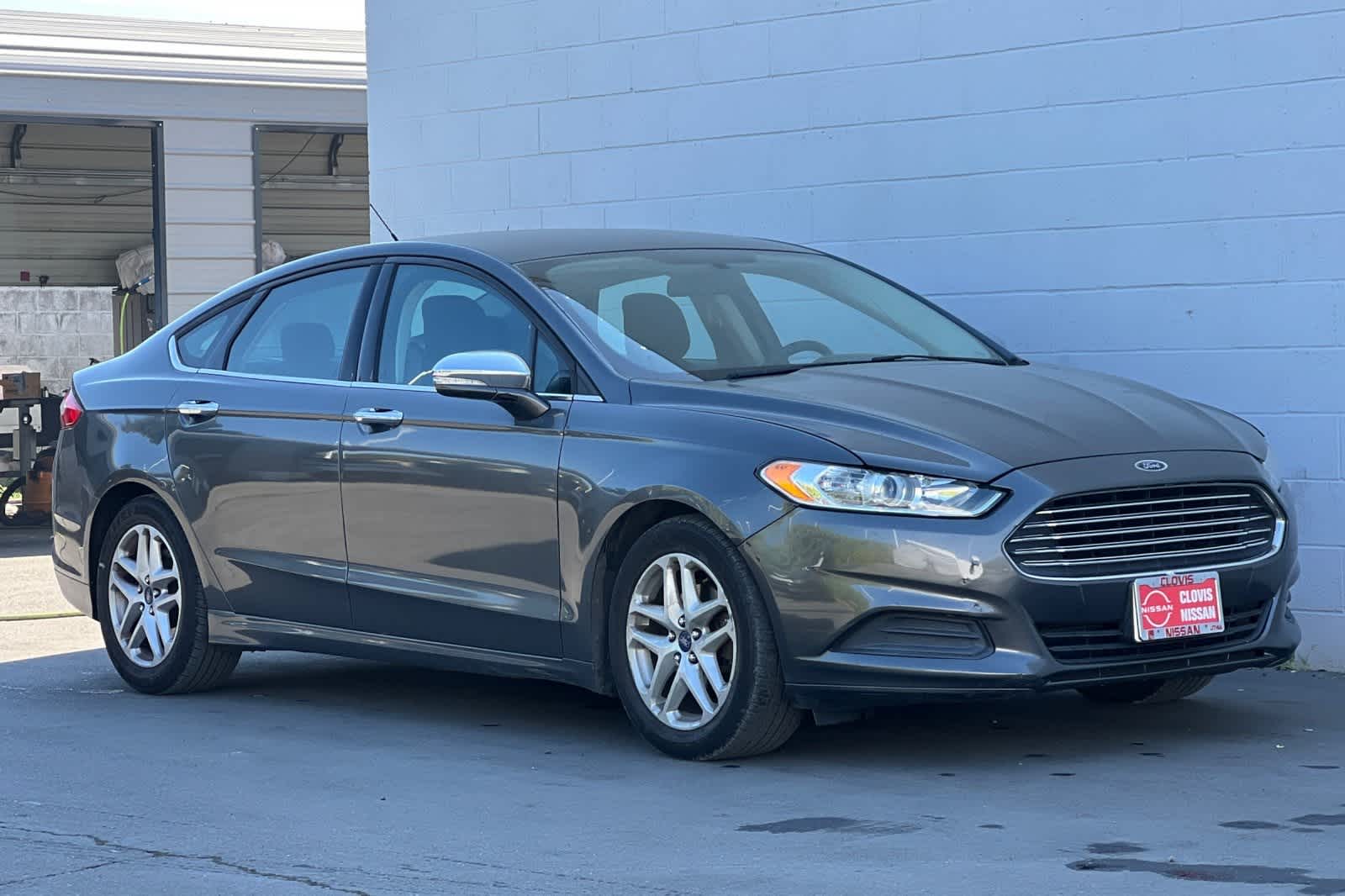 Thumbnail: 2015 Ford Fusion - 10