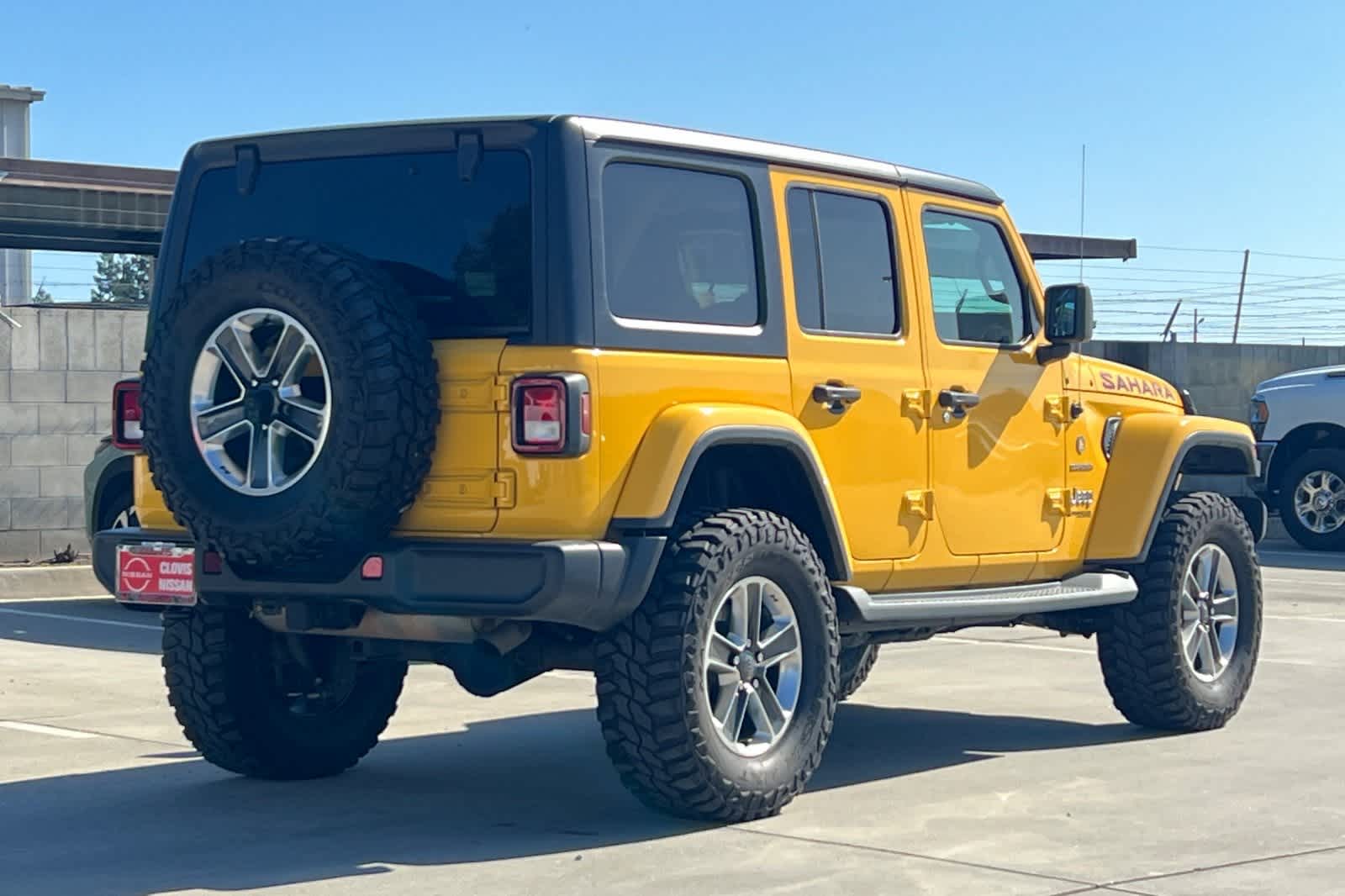 Thumbnail: 2019 Jeep Wrangler - 3