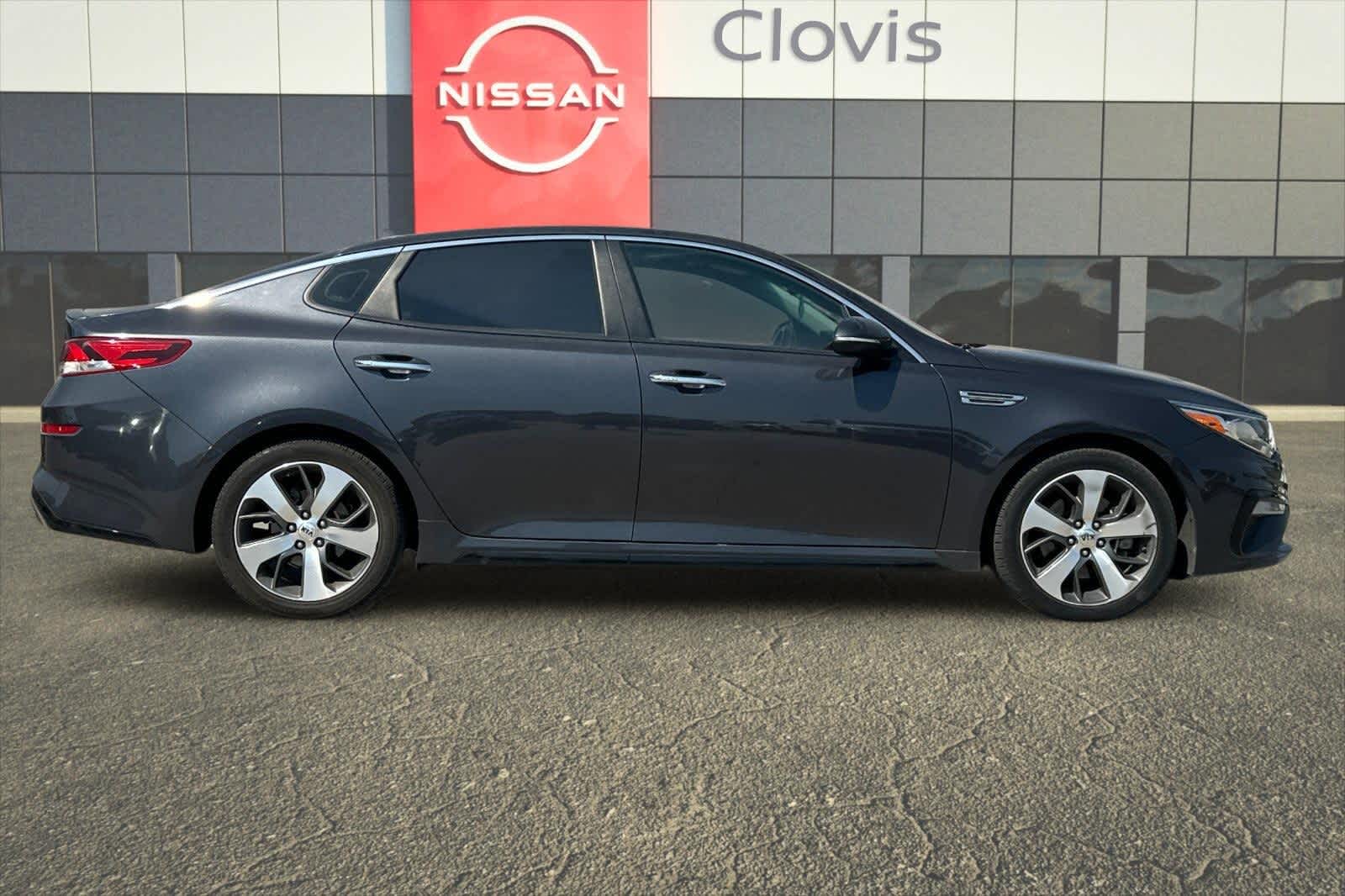 Thumbnail: 2019 Kia Optima - 9
