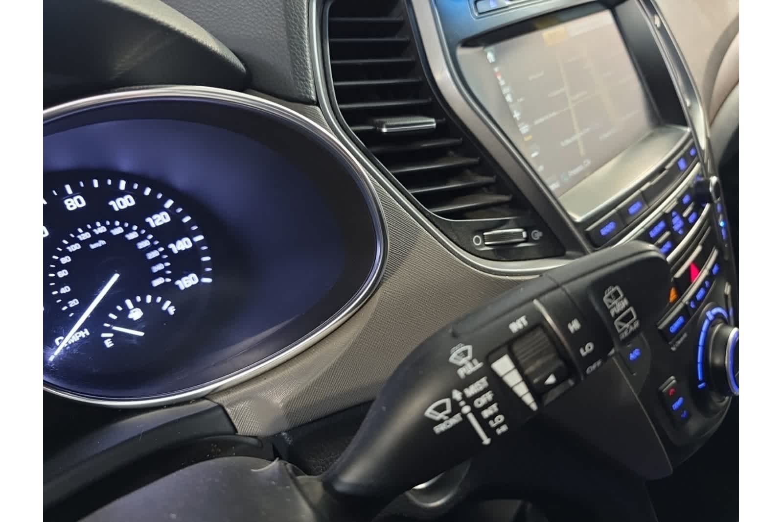 Thumbnail: 2018 Hyundai Santa Fe - 29