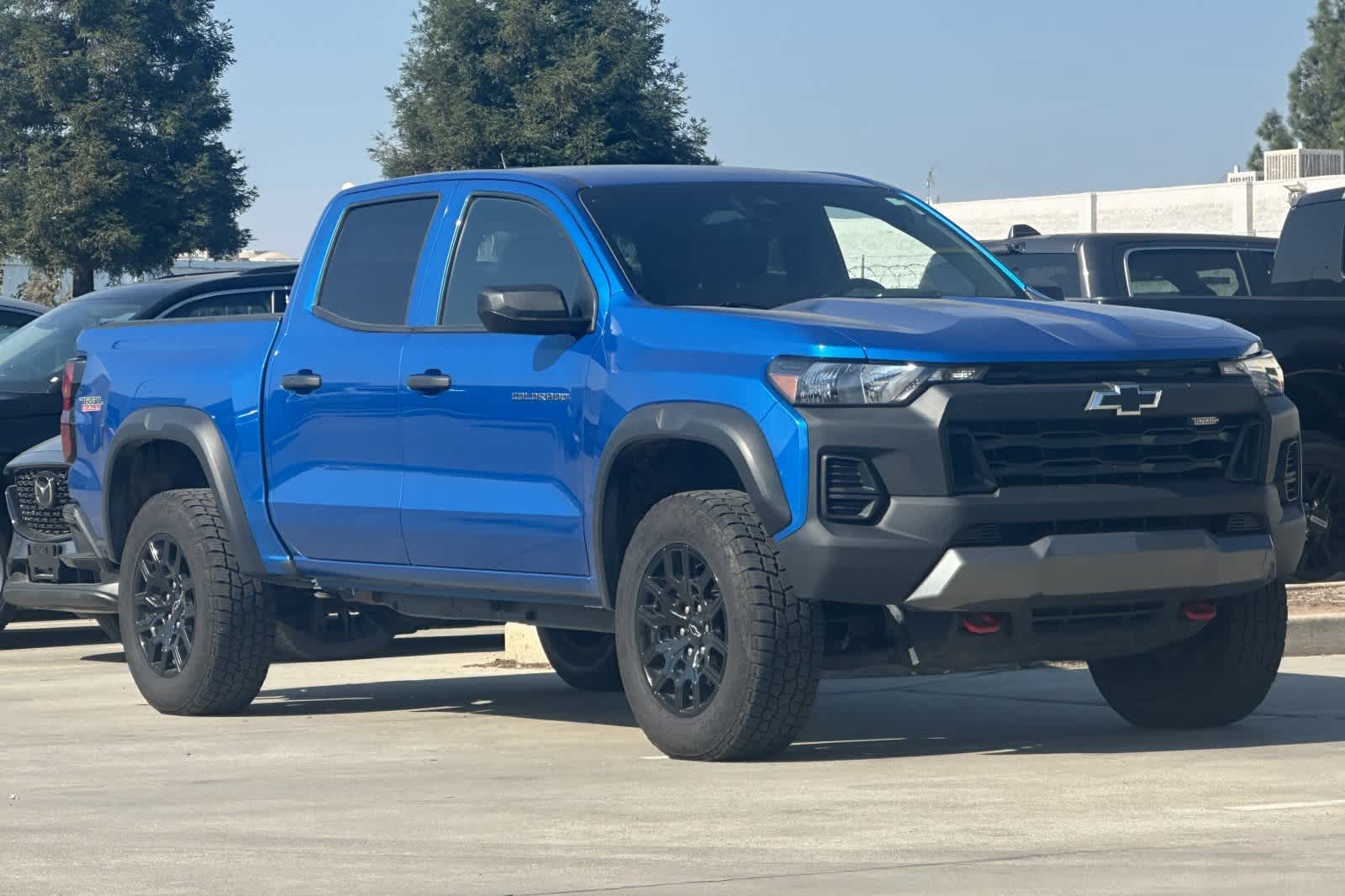 Thumbnail: 2023 Chevrolet Colorado - 10