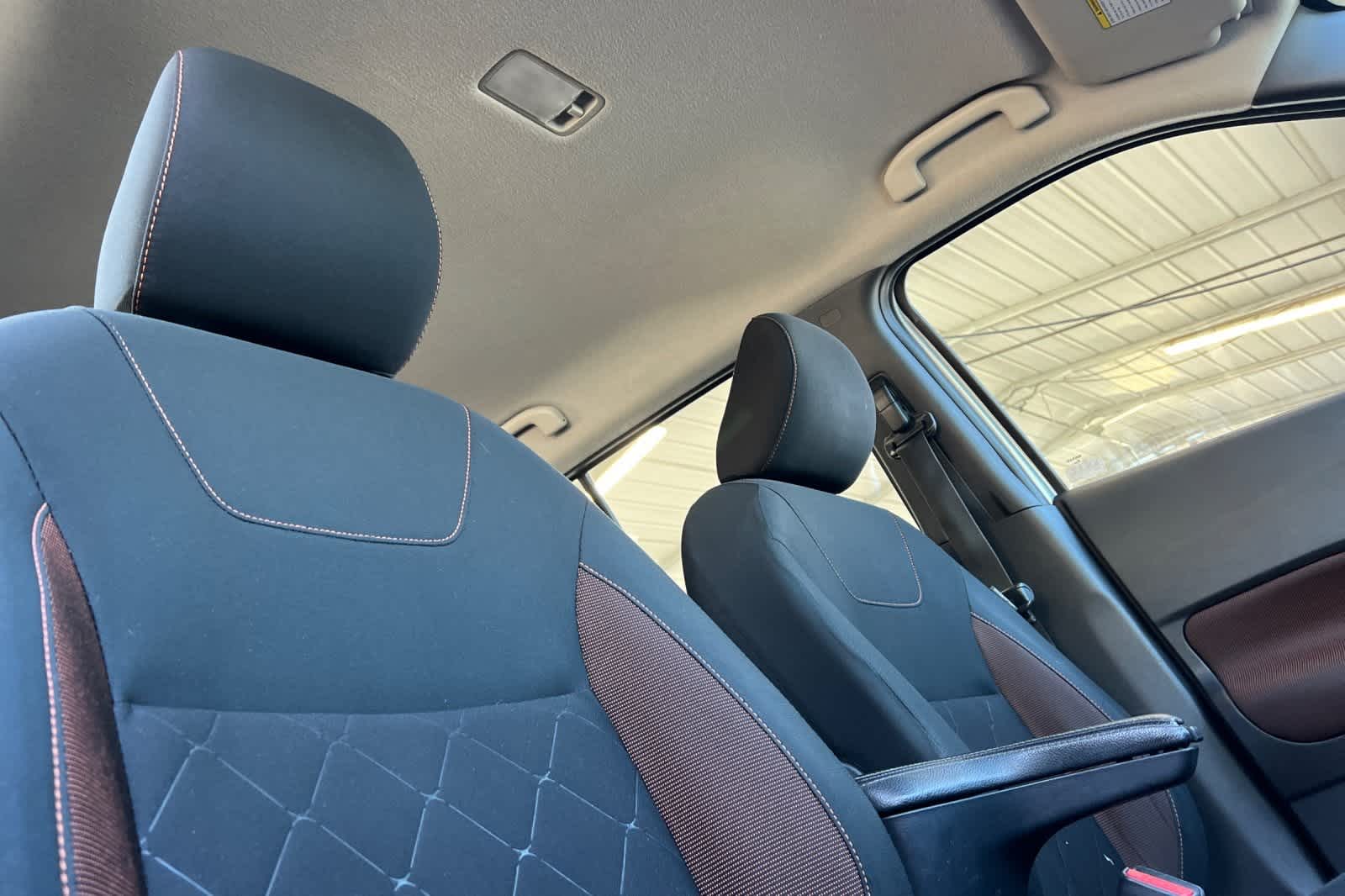 2020 Nissan Kicks SR 20