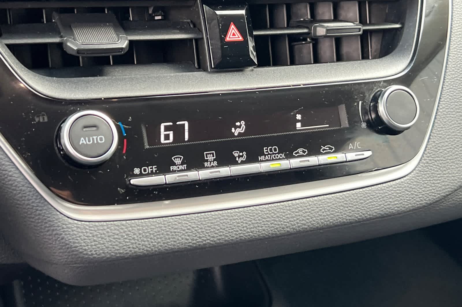 Thumbnail: 2023 Toyota Corolla - 22