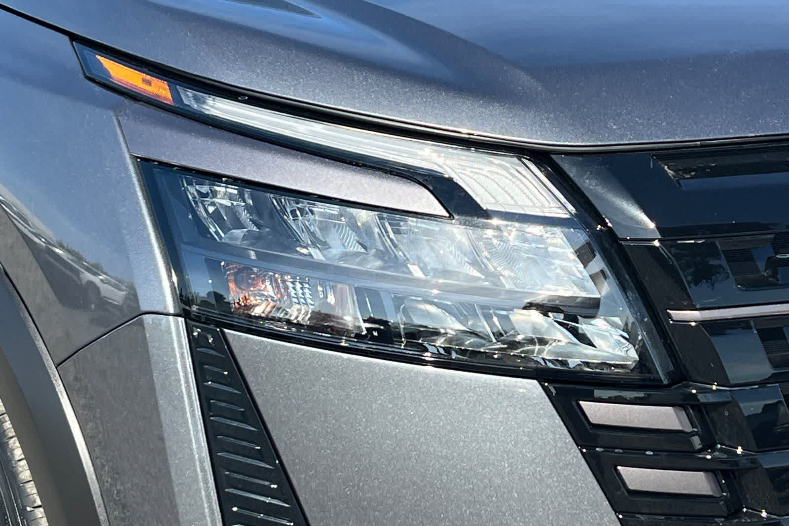 Thumbnail: 2026 Nissan Pathfinder - 34