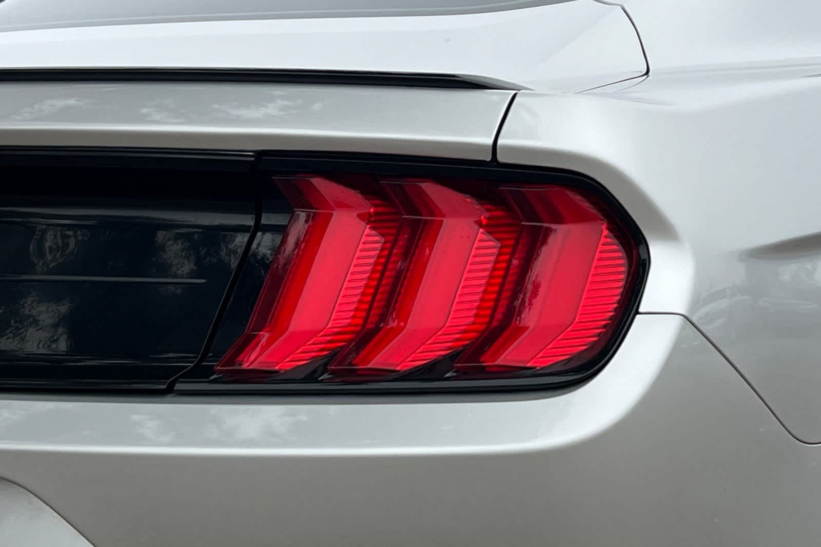 Thumbnail: 2018 Ford Mustang - 15