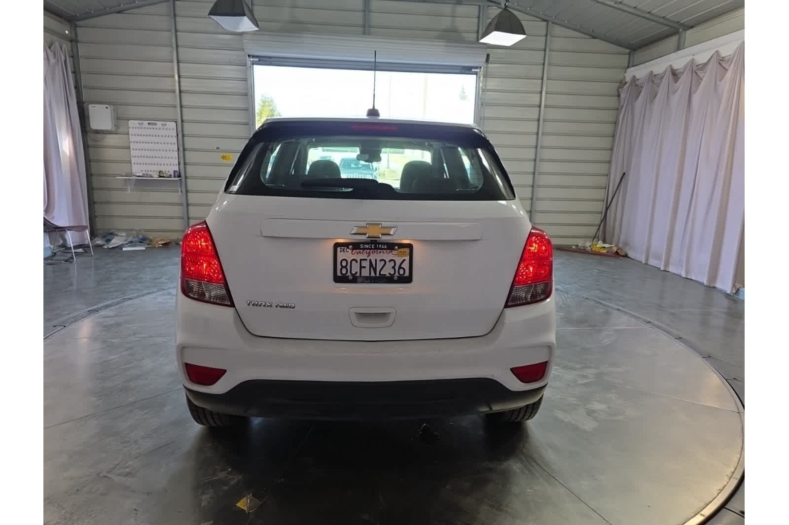 Thumbnail: 2018 Chevrolet Trax - 6