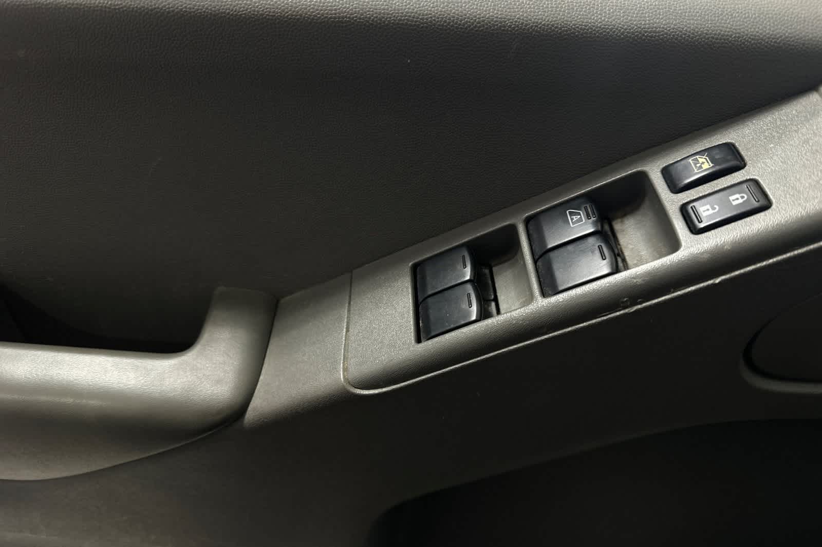Thumbnail: 2015 Nissan Frontier - 15