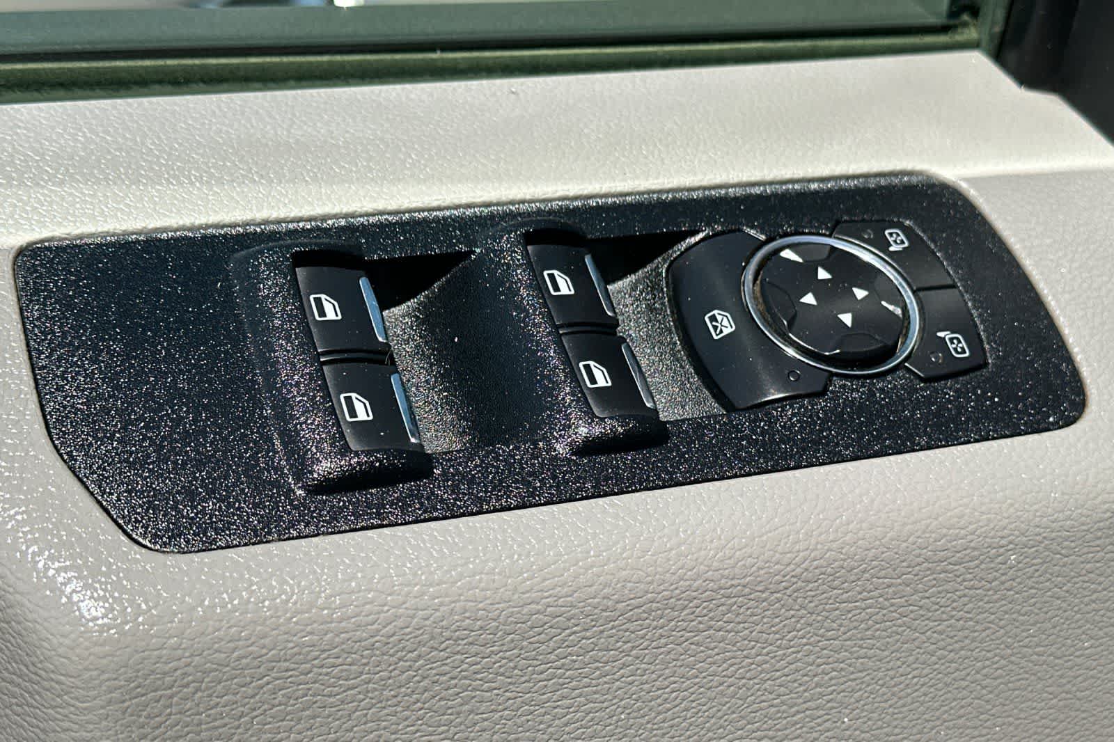 Thumbnail: 2015 Ford F-150 - 14