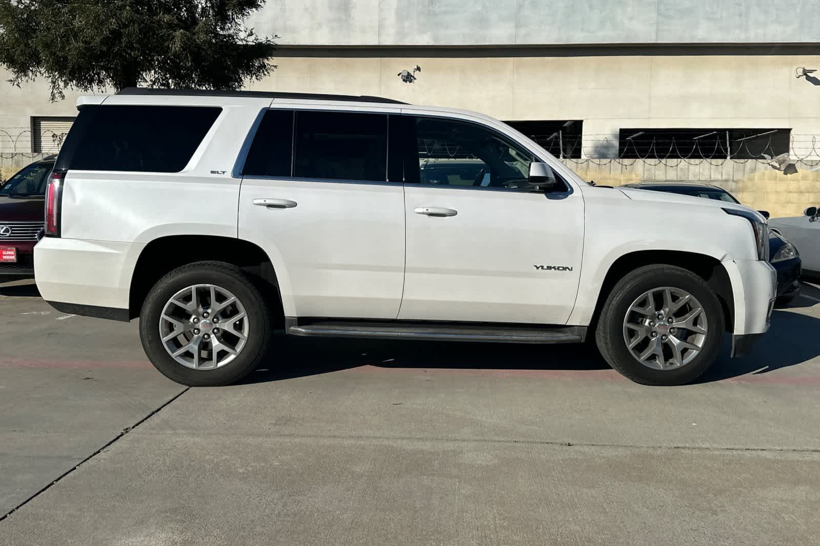 Thumbnail: 2017 GMC Yukon - 9