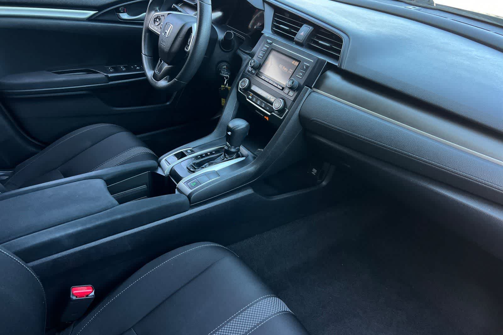 Thumbnail: 2019 Honda Civic - 17