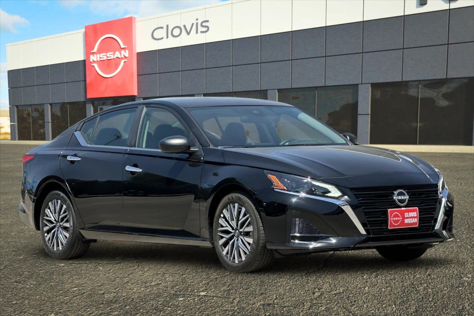 Thumbnail: 2025 Nissan Altima - 10
