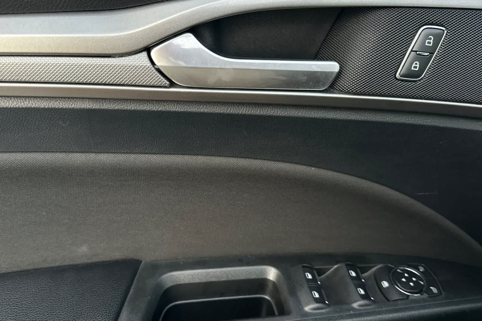 Thumbnail: 2019 Ford Fusion - 15