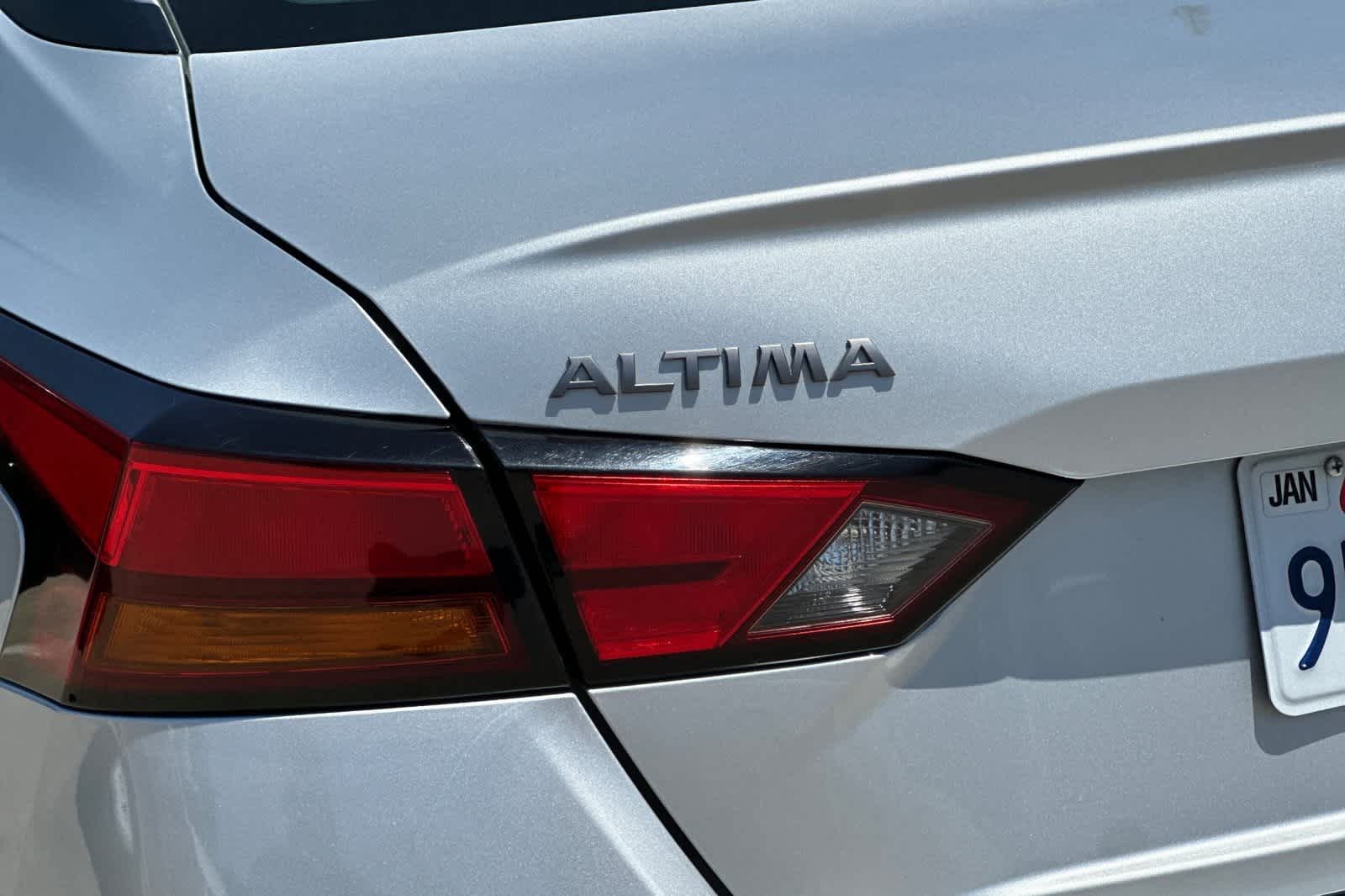 Thumbnail: 2023 Nissan Altima - 13