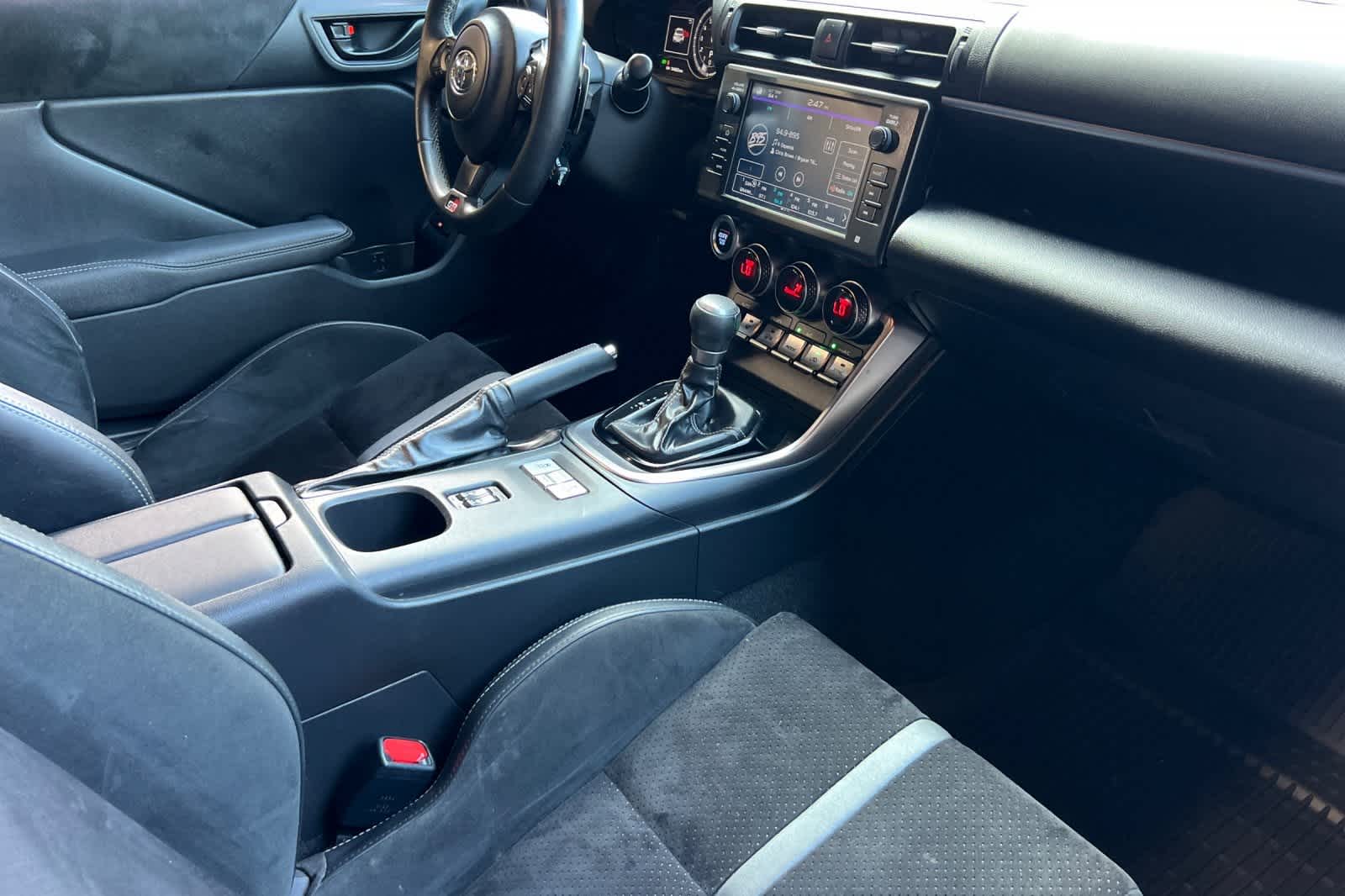 Thumbnail: 2022 Toyota GR86 - 17