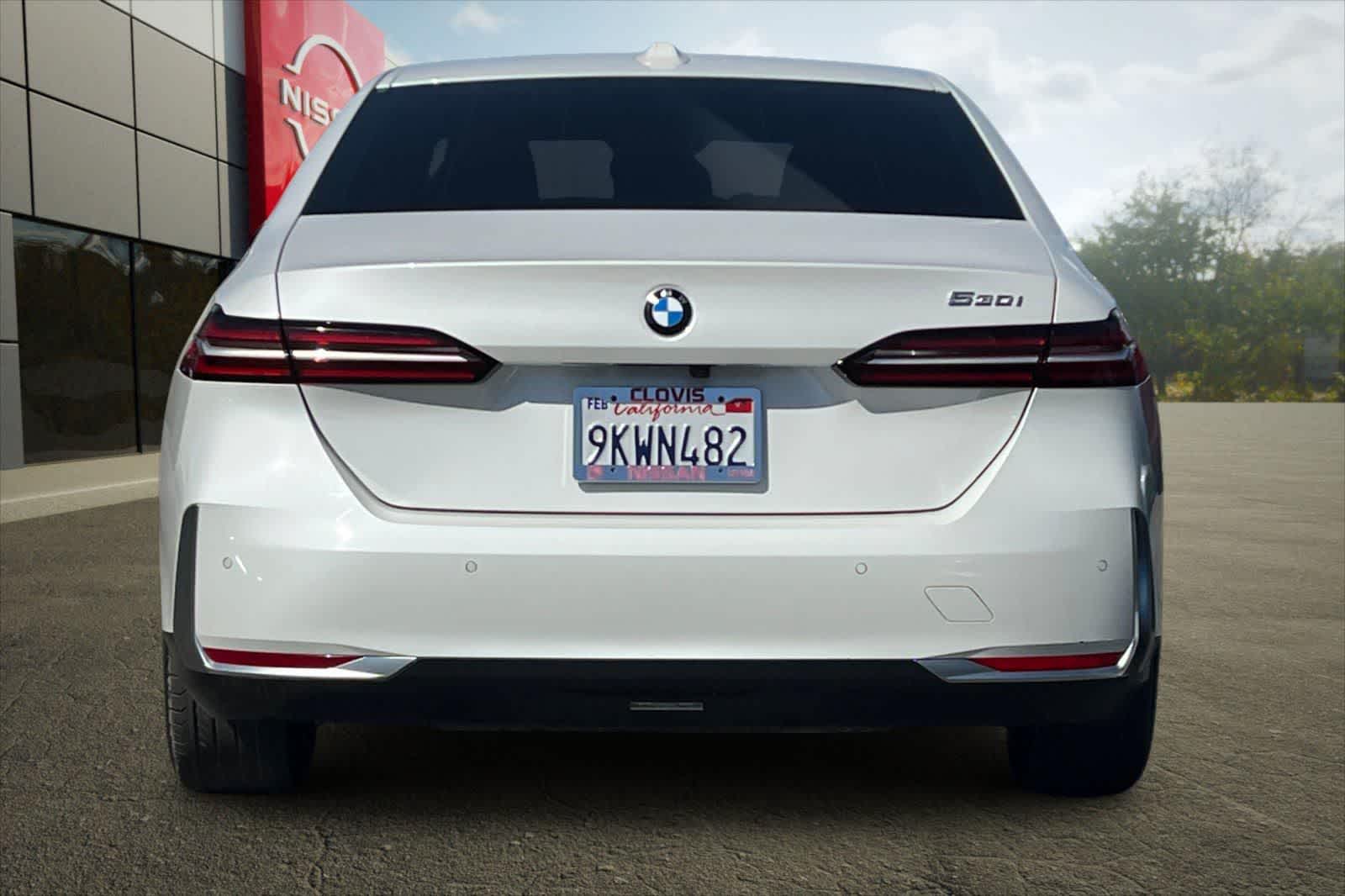 Thumbnail: 2024 BMW 5 Series - 8