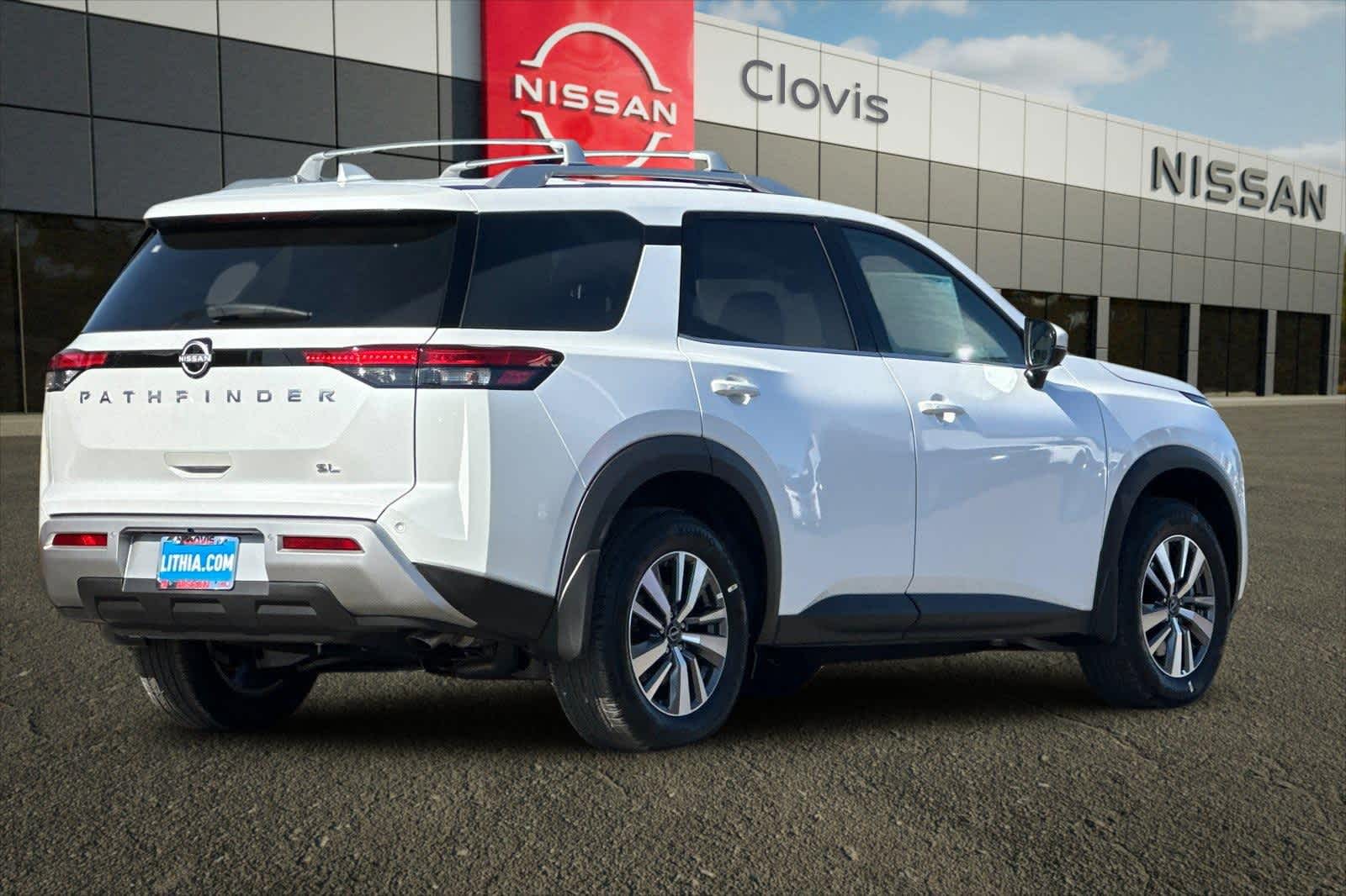 Thumbnail: 2025 Nissan Pathfinder - 3