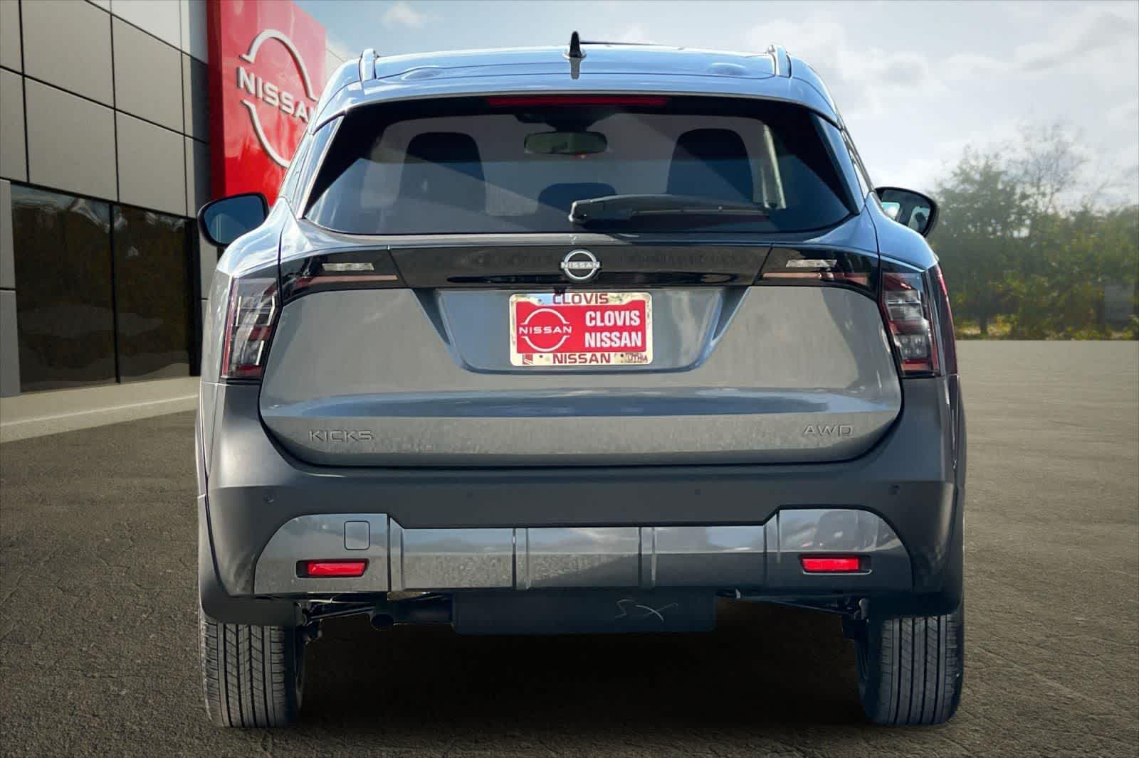 Thumbnail: 2026 Nissan Kicks - 8