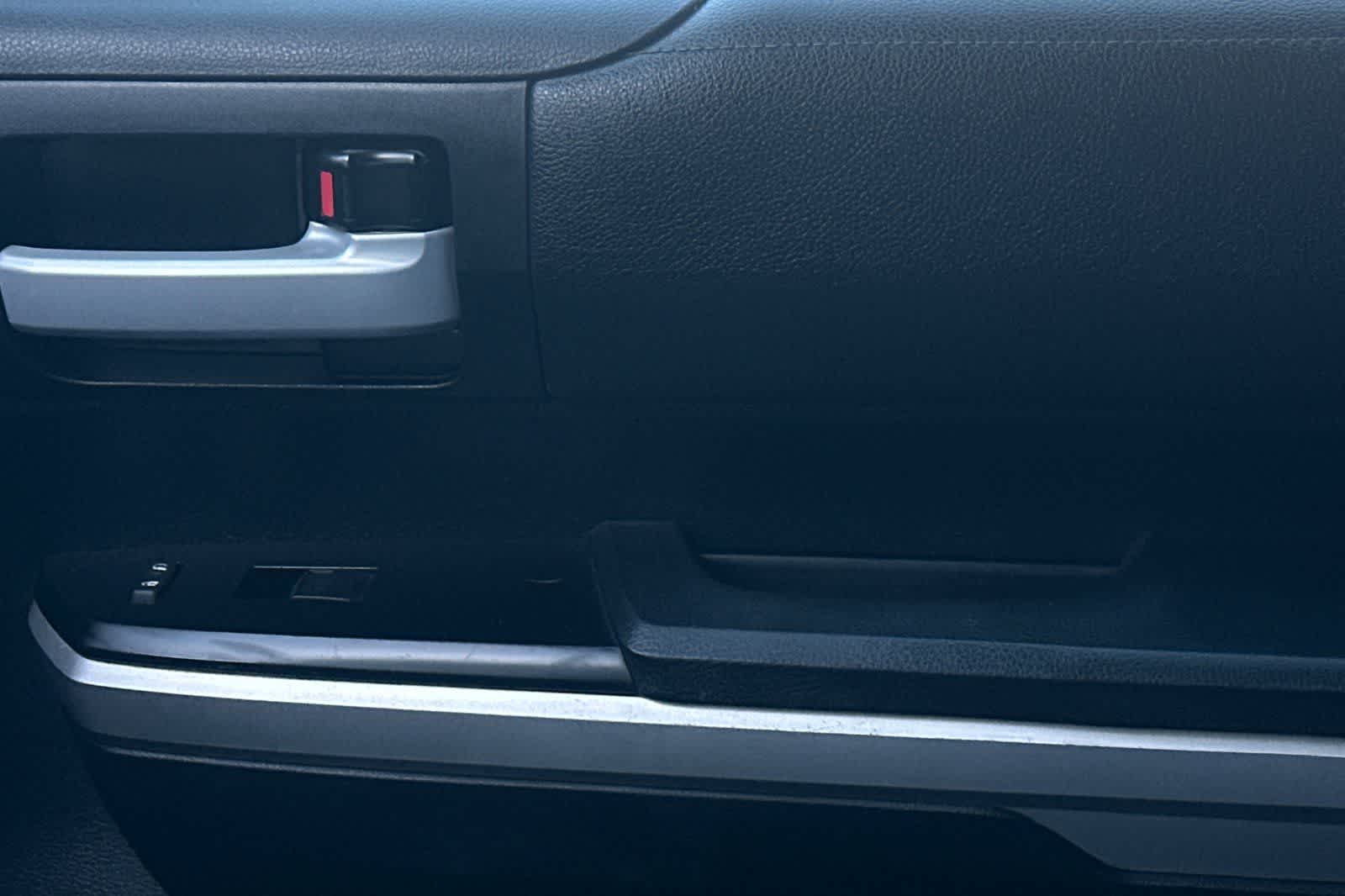 Thumbnail: 2014 Toyota Tundra - 20