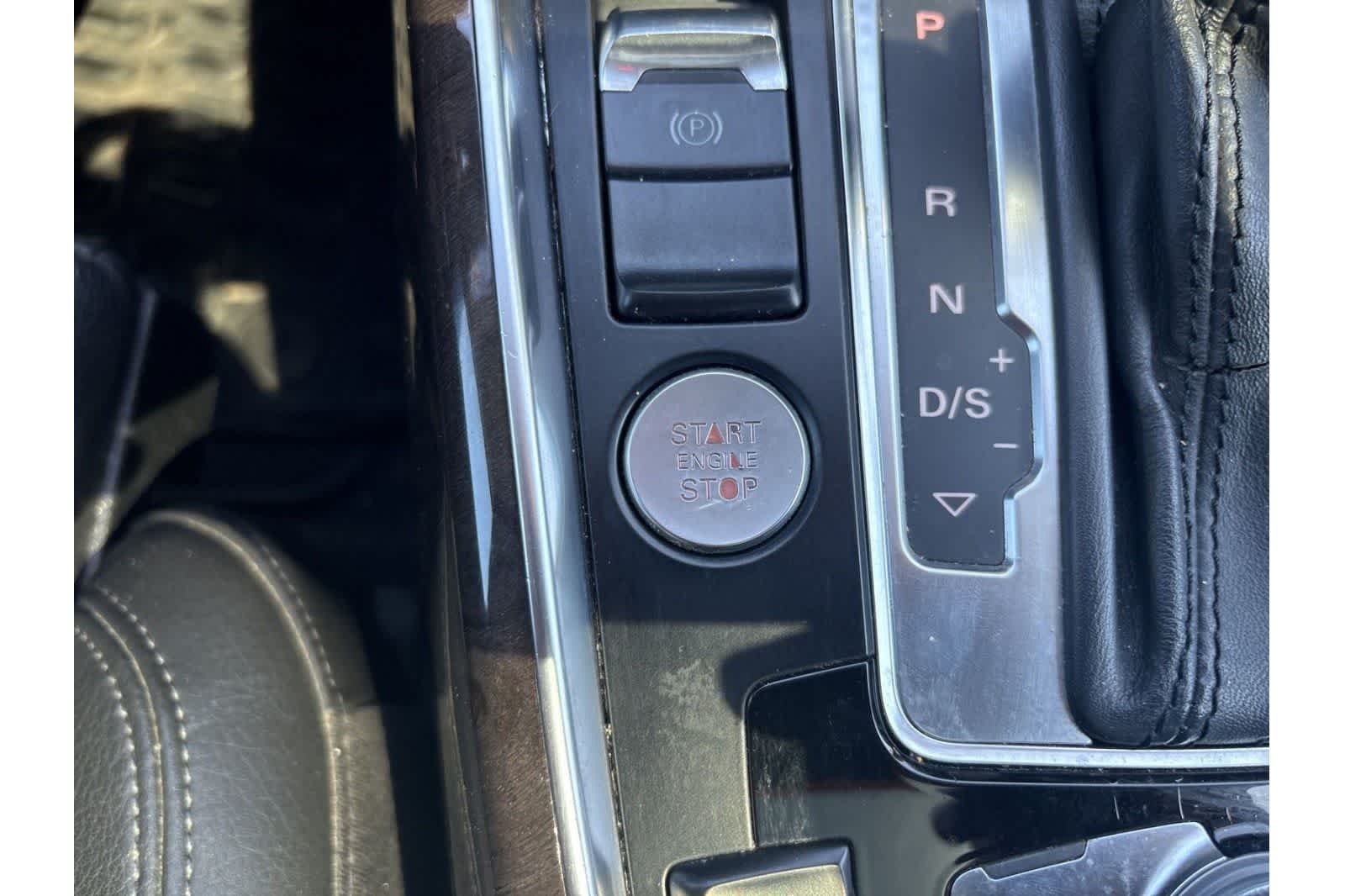 Thumbnail: 2013 Audi Q5 - 22