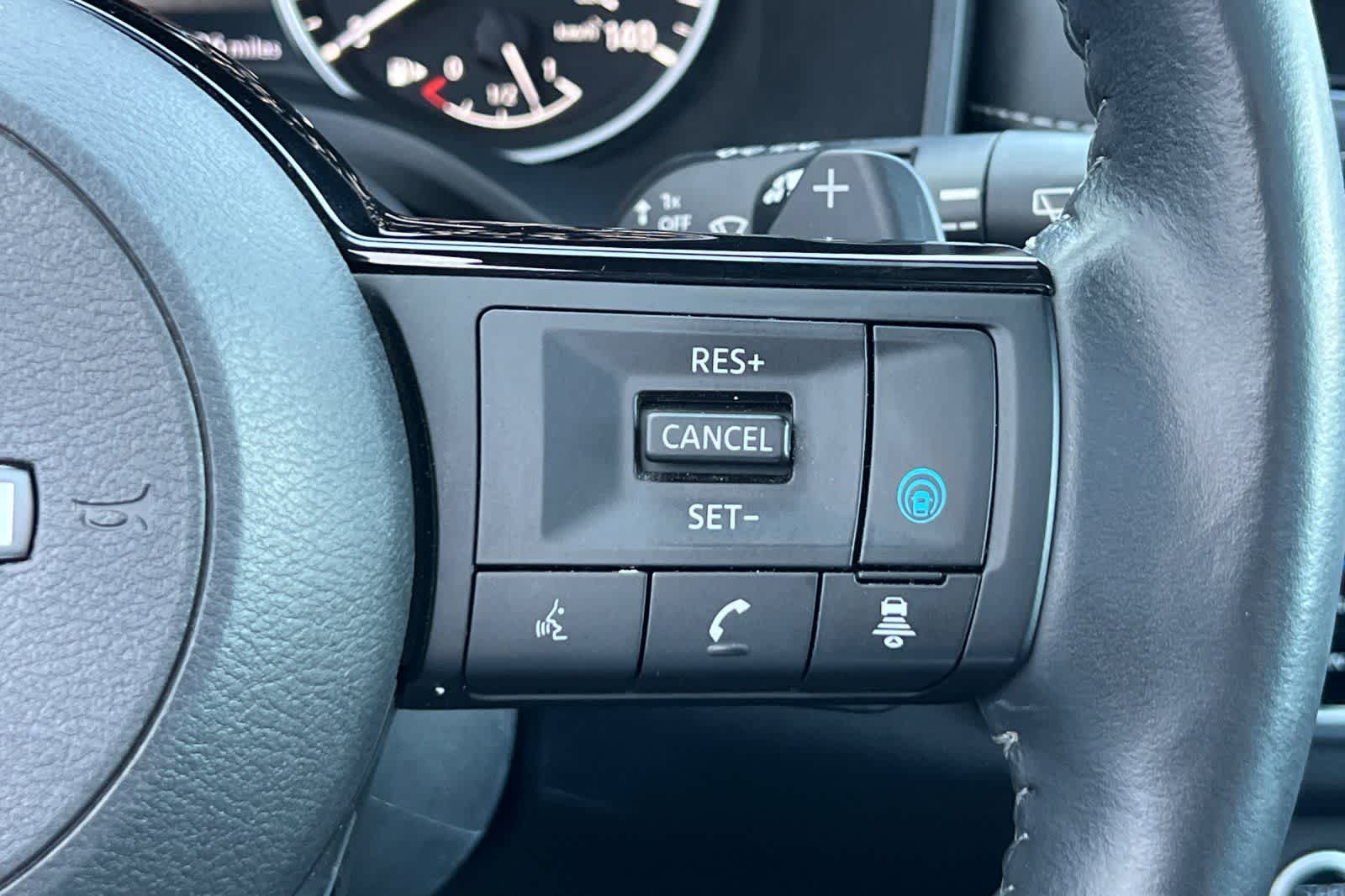 Thumbnail: 2022 Nissan Rogue - 32