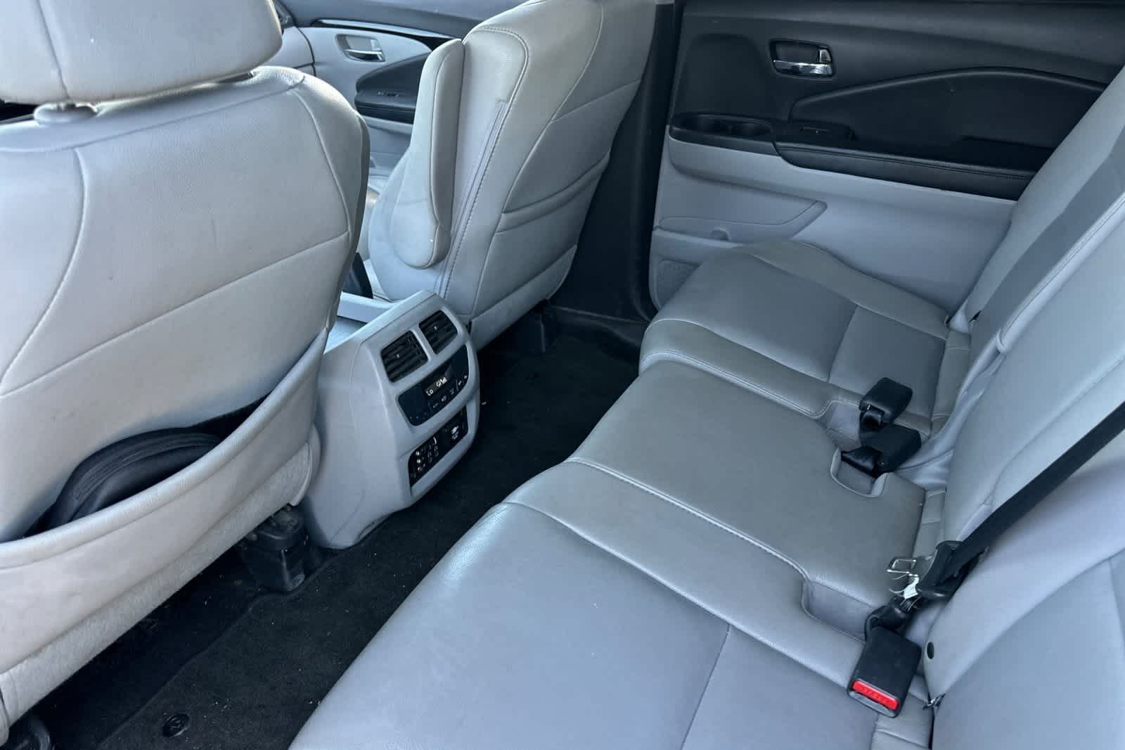 Thumbnail: 2016 Honda Pilot - 5