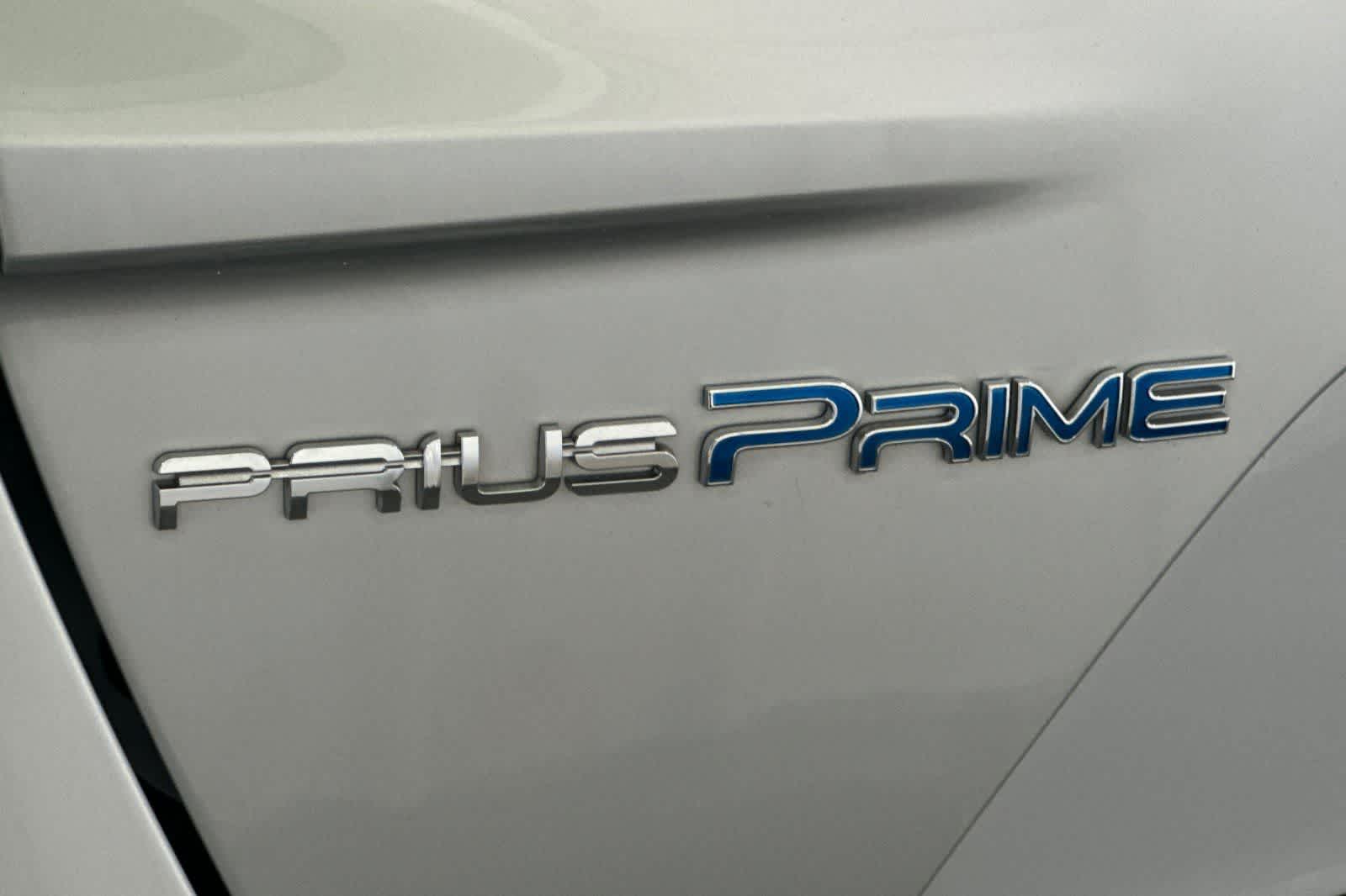 Thumbnail: 2019 Toyota Prius Prime - 16