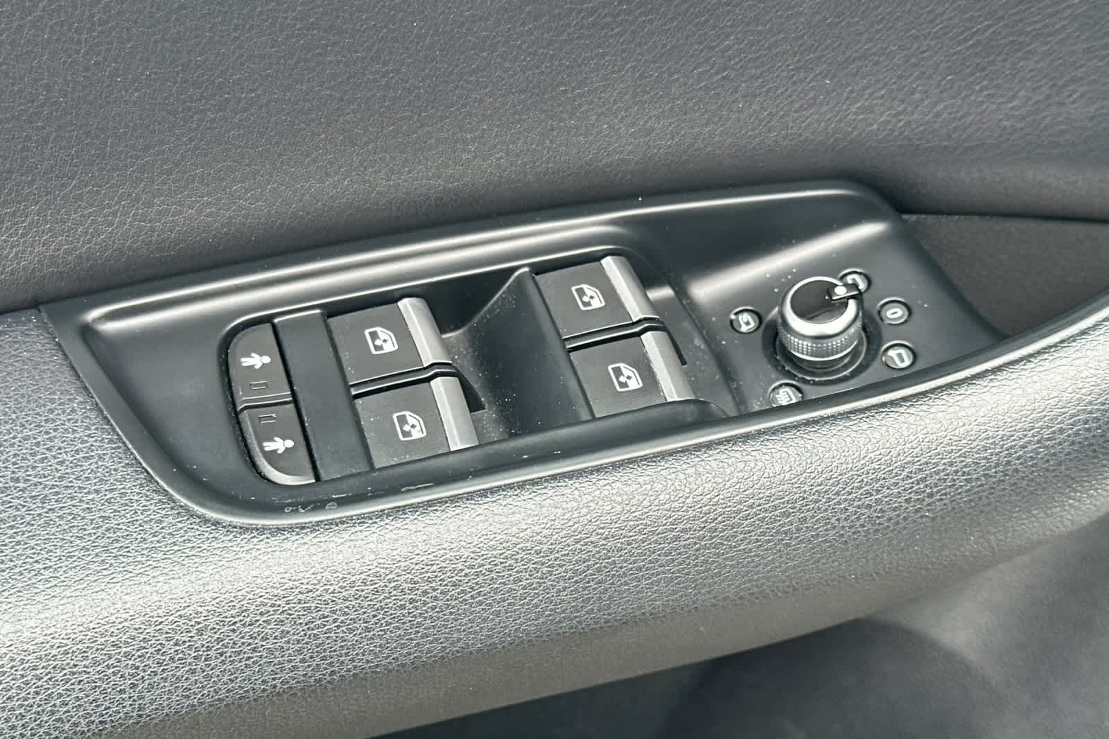 Thumbnail: 2019 Audi Q7 - 14